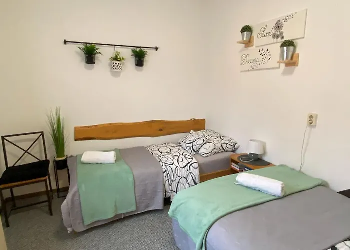 Amur Vendeghaz Gárdony